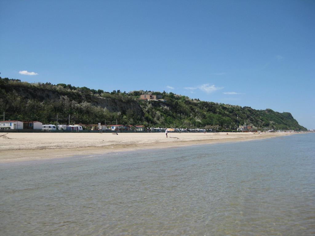 Camping Norina Pesaro Ngoại thất bức ảnh